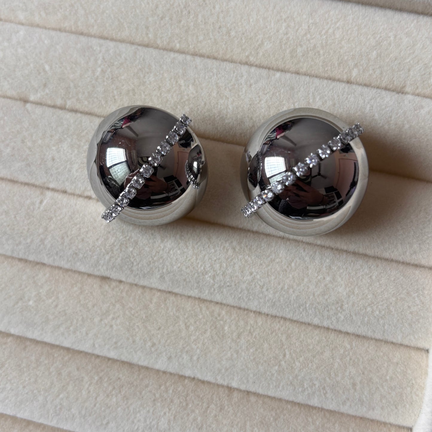 Trivah Dusk Hoops Sculpted Gold Drop Earrings
