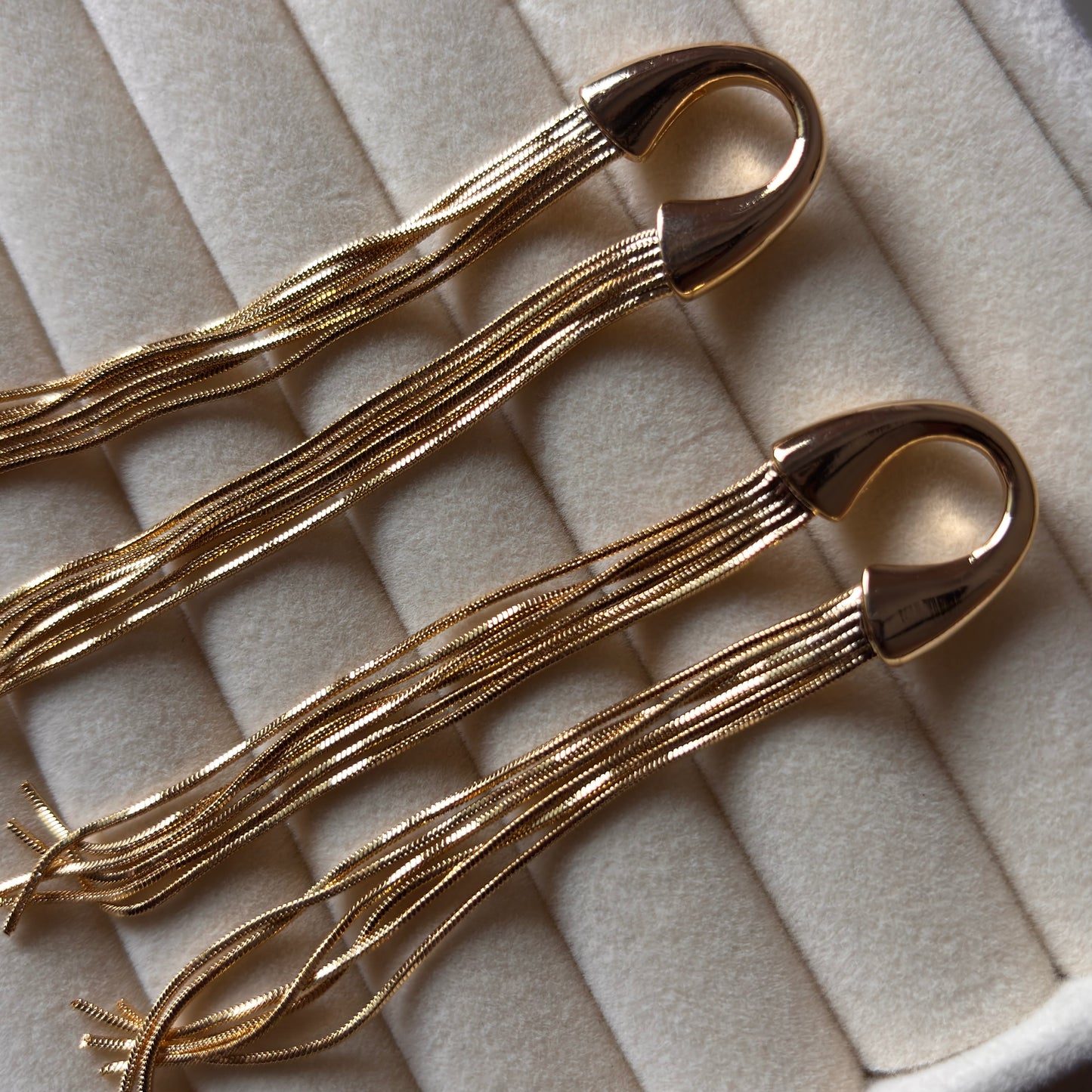 Gold Jelly – Sculptural Drip Chain Earrings