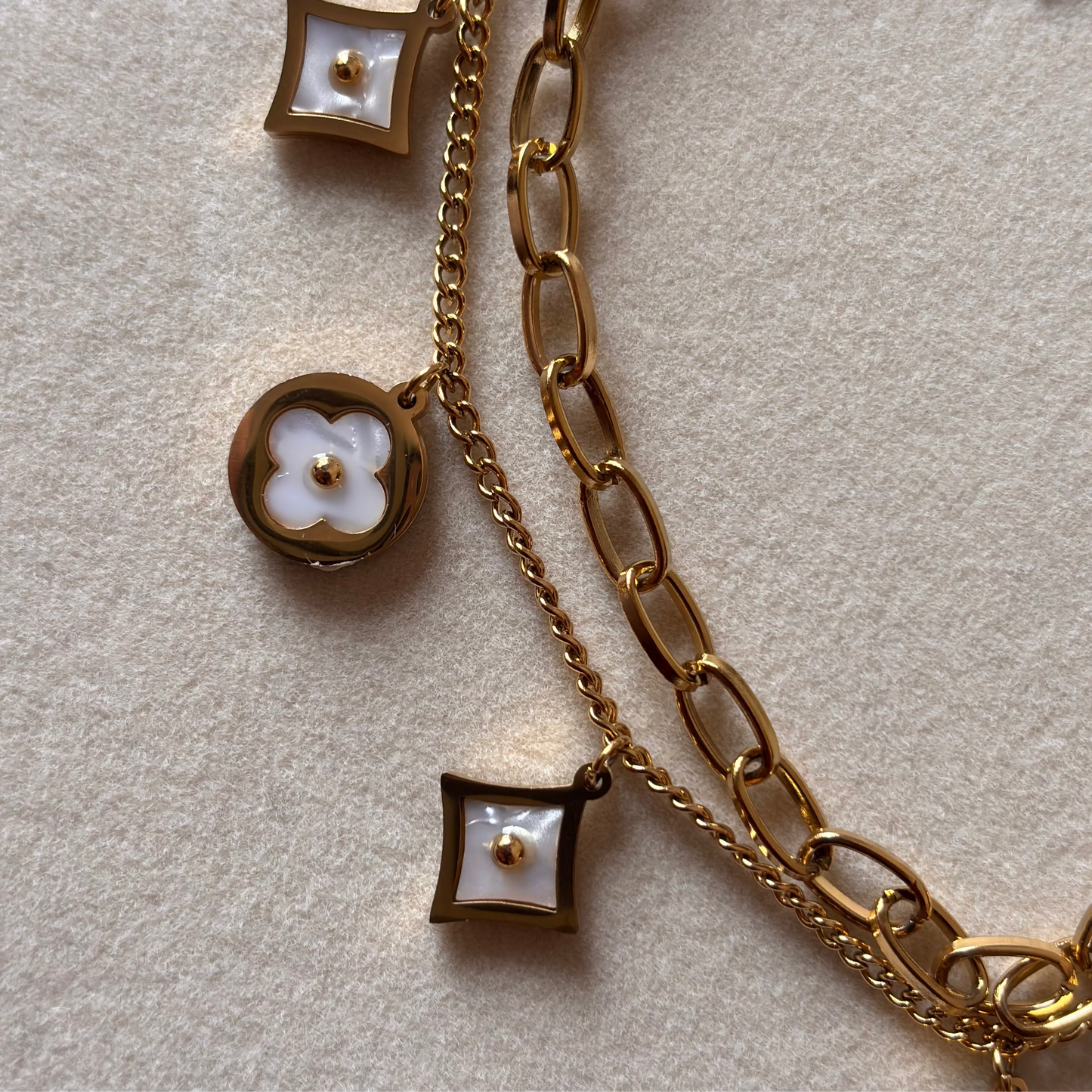 Sunspell Gold Cuff – Sculpted Glossy Bracelet