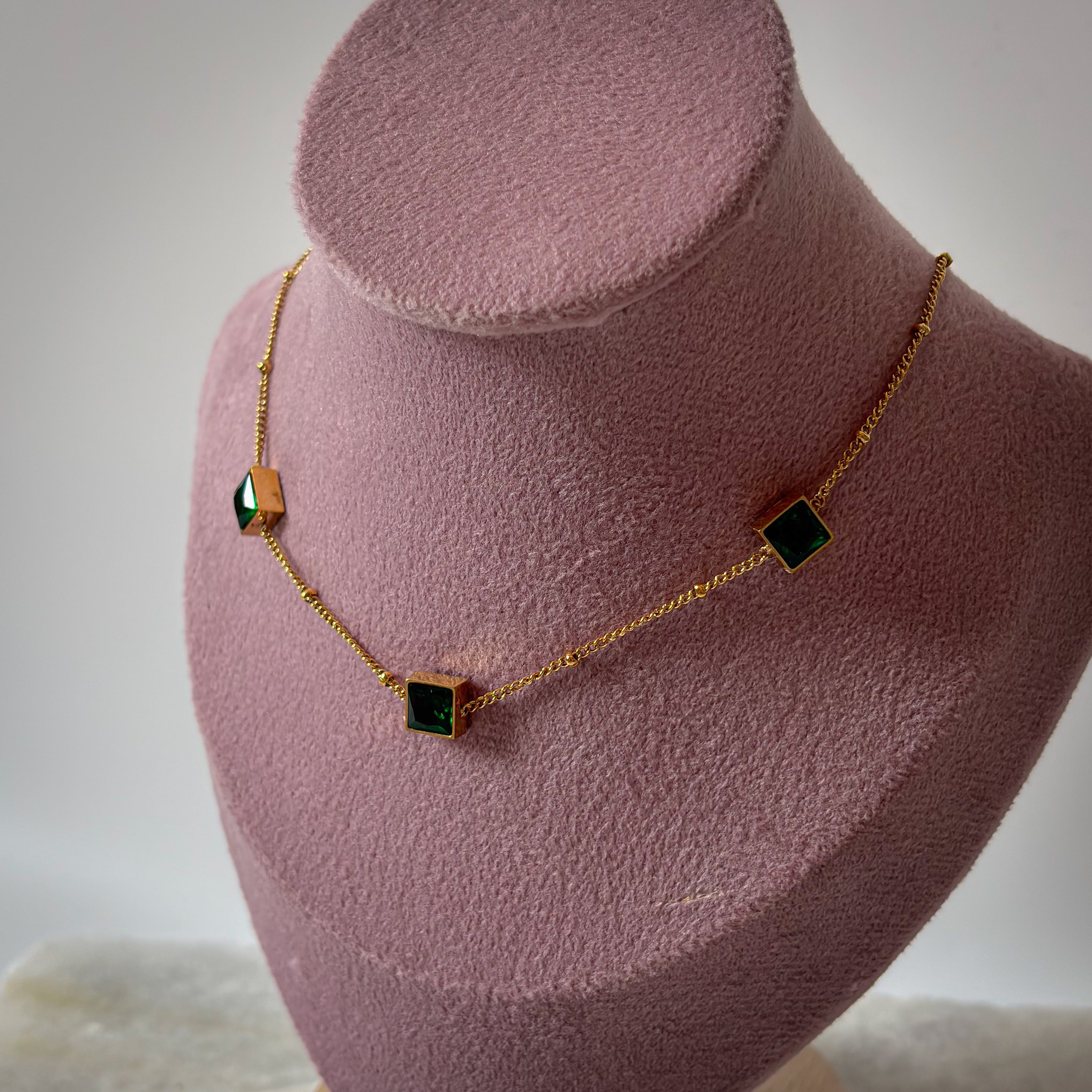 Triple Charm Layered Chain
