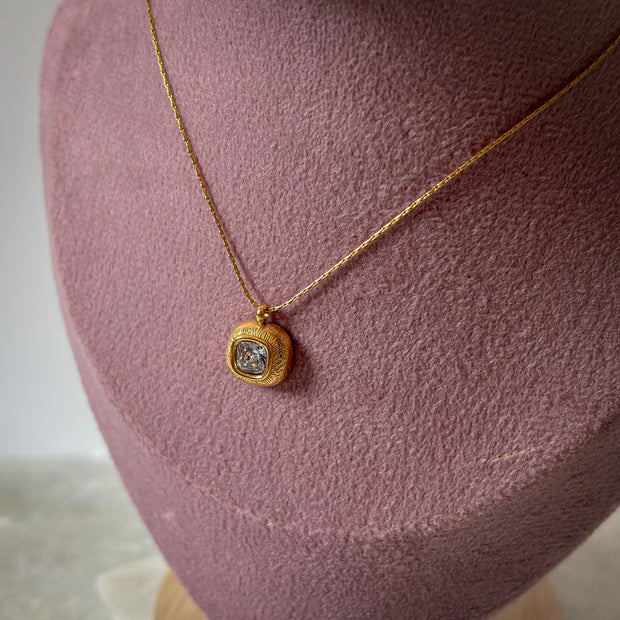 Square Halo Chain