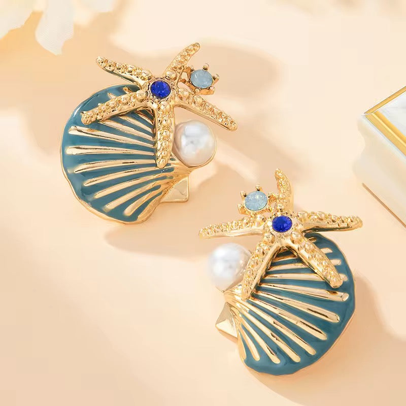 Oceanic Dream Studs – Starfish & Shell Gold Earrings