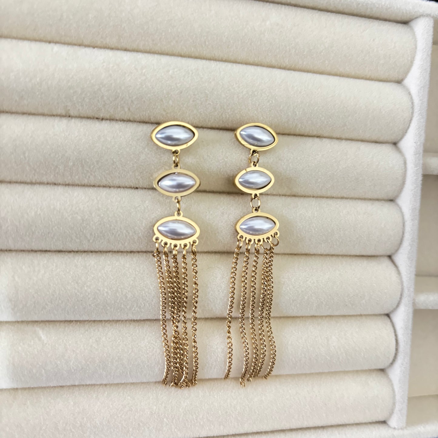 Pearl Halo Drops – Gold & Pearl Earrings