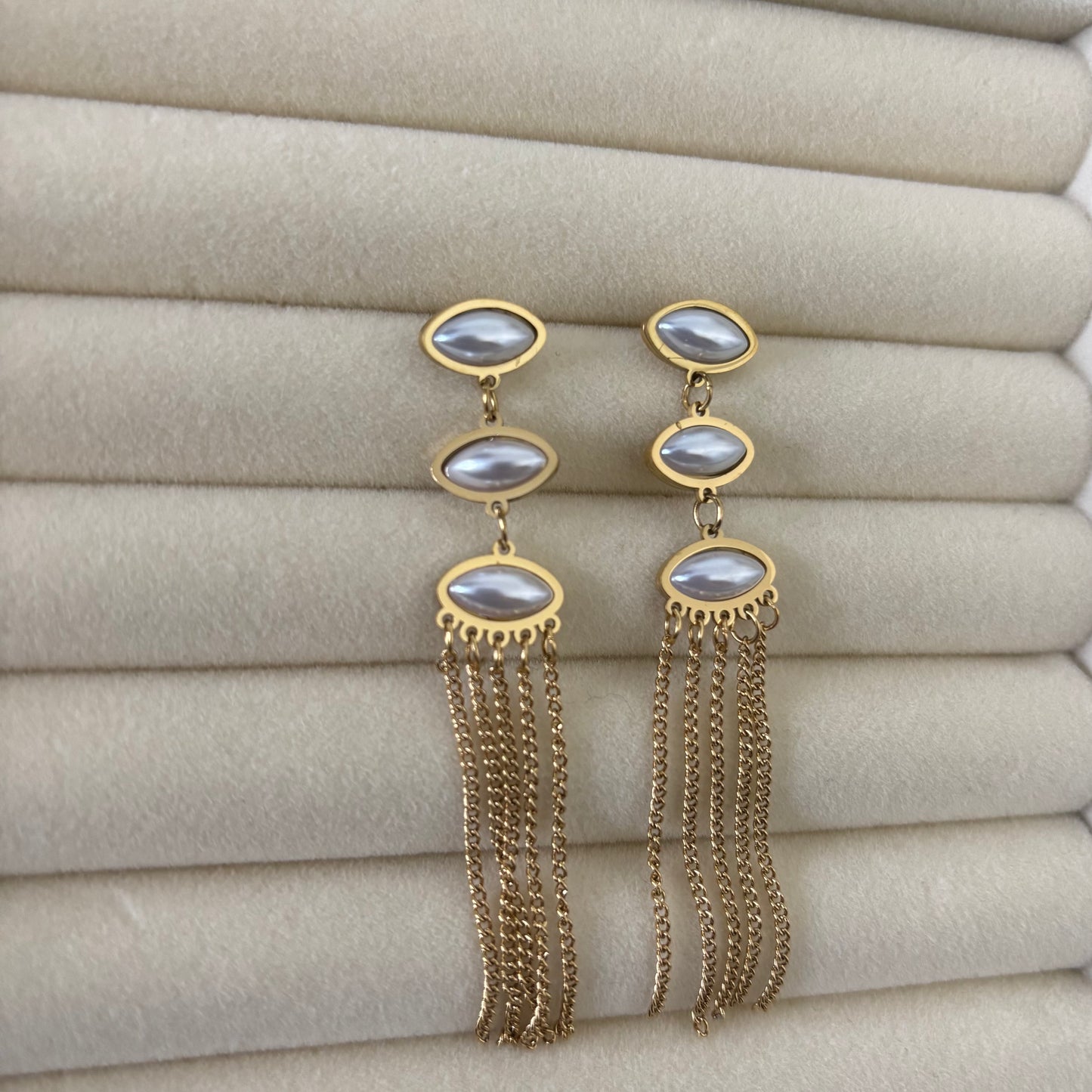 Pearl Halo Drops – Gold & Pearl Earrings
