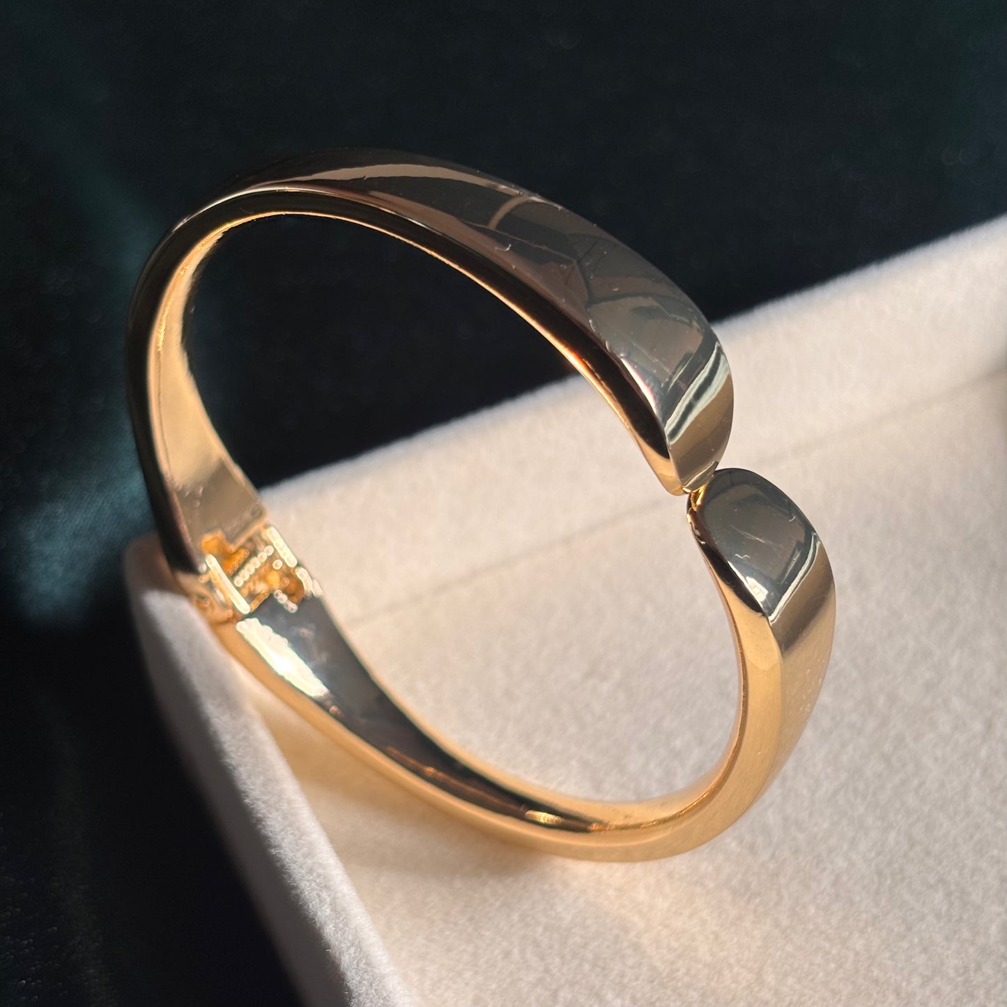Luna Loop Everyday Minimal Bracelet
