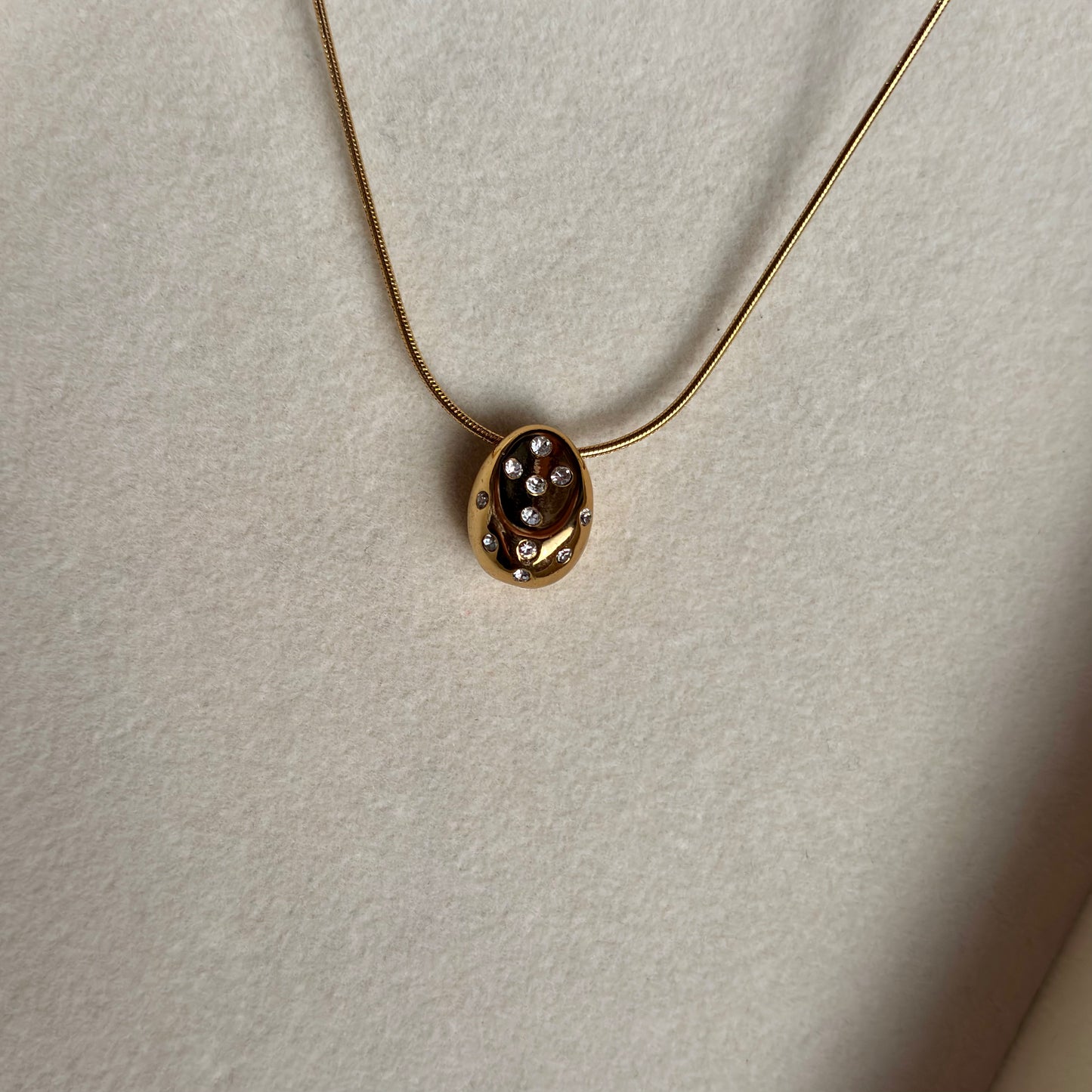 Aurora Oval Necklace
