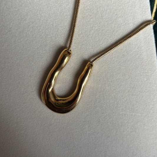 Molten Drop Chain – Sculpted Gold Statement Necklace