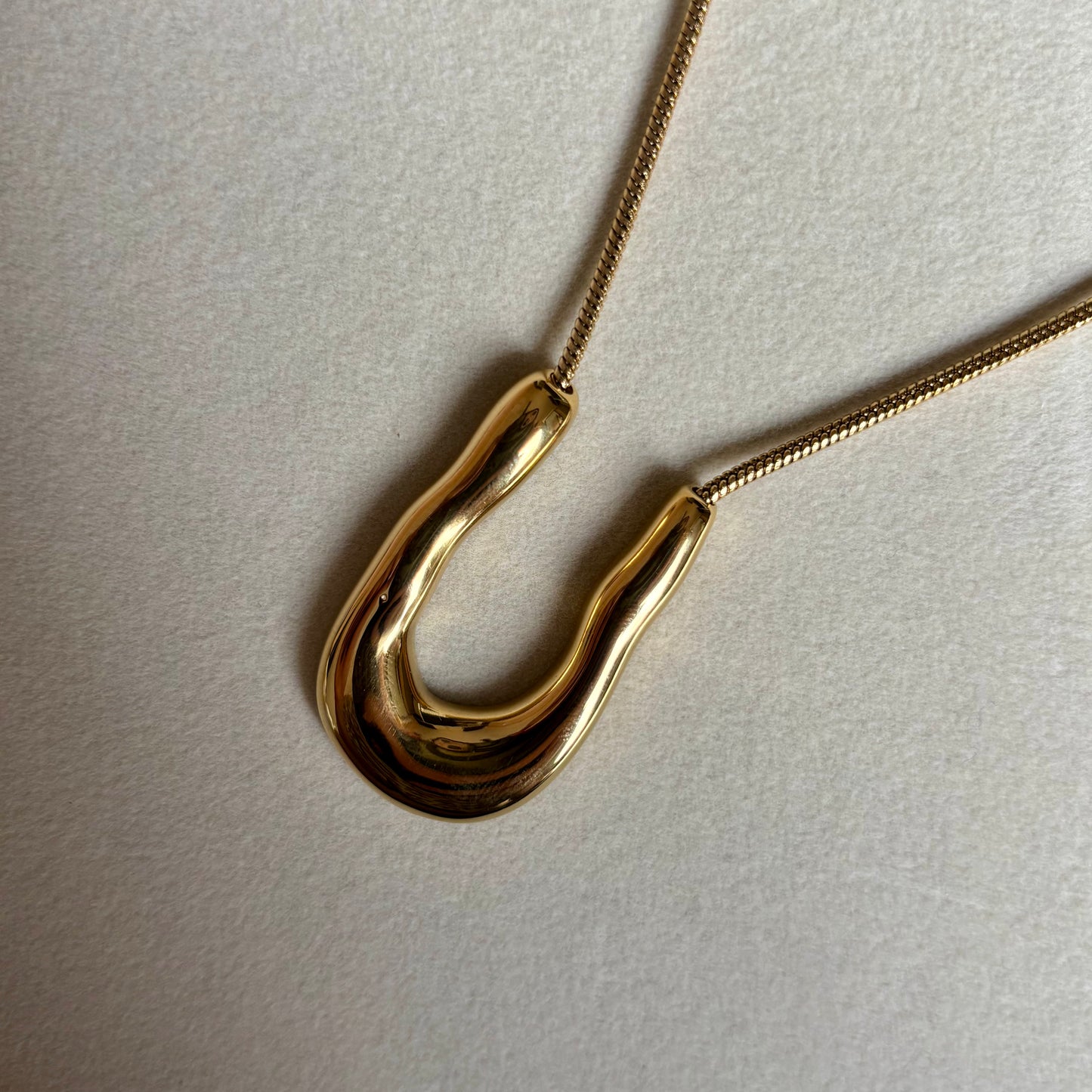 Molten Drop Chain – Sculpted Gold Statement Necklace