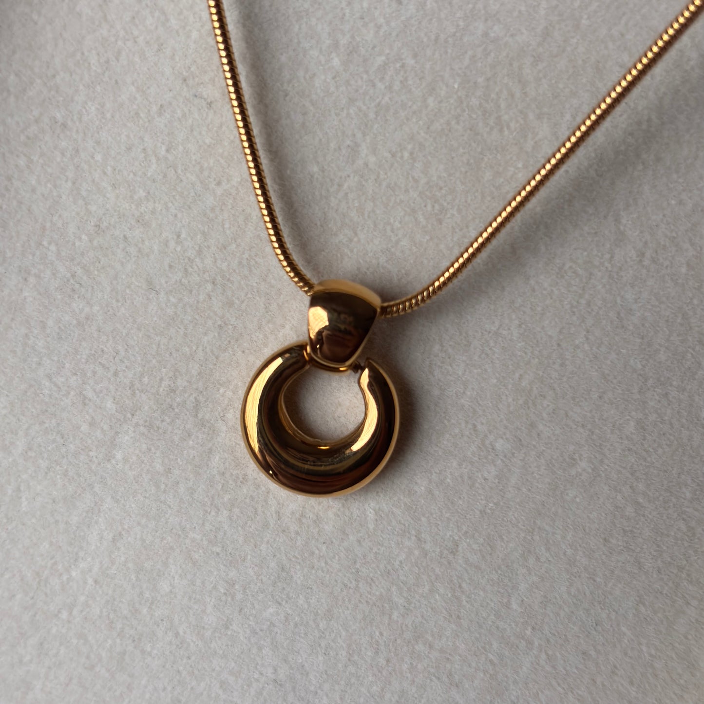Lunar Loop Necklace – Gloss Gold Crescent Pendant