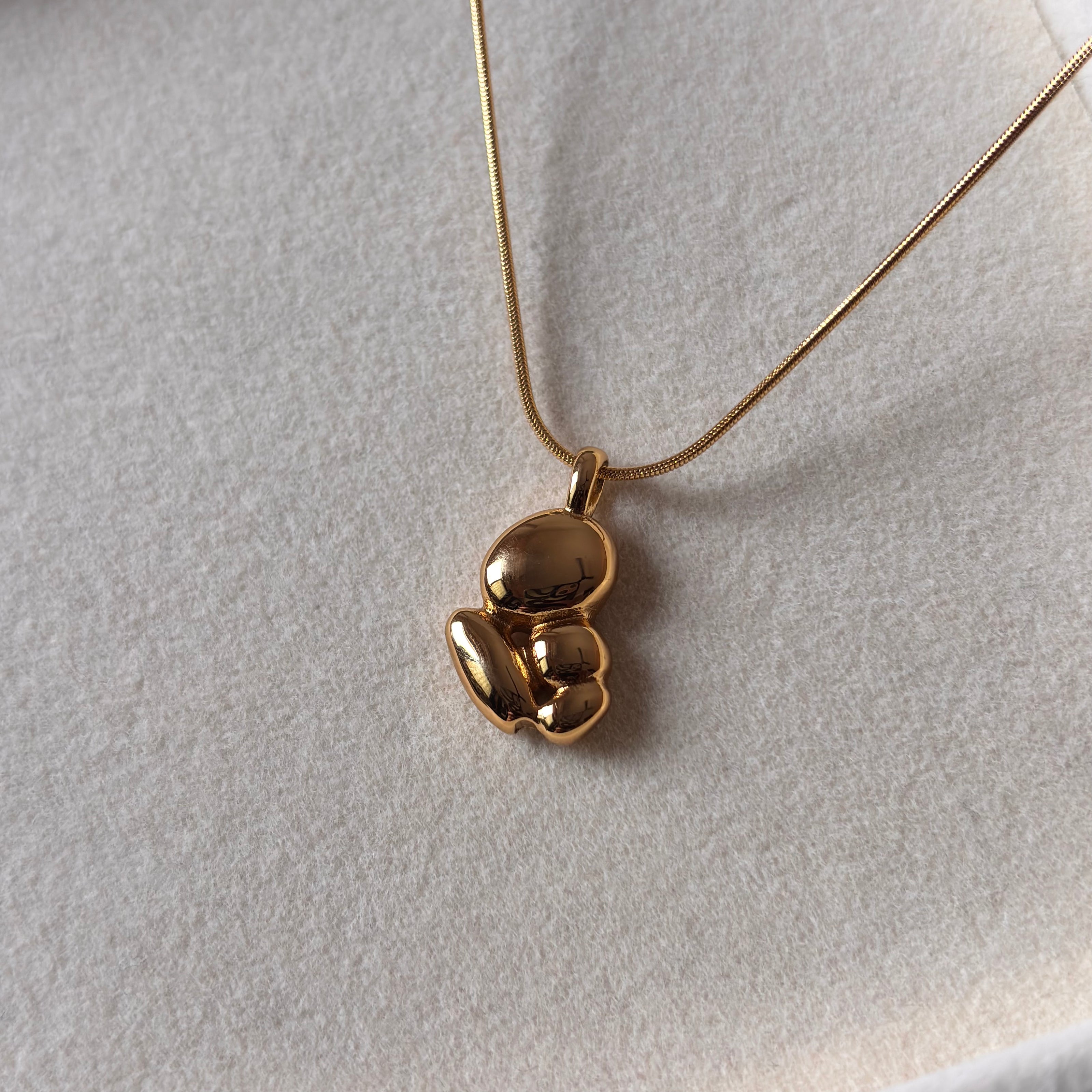 Pebble Bloom Necklace – Gloss Gold Everyday Pendant