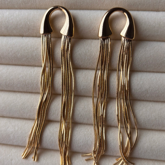 Gold Jelly – Sculptural Drip Chain Earrings