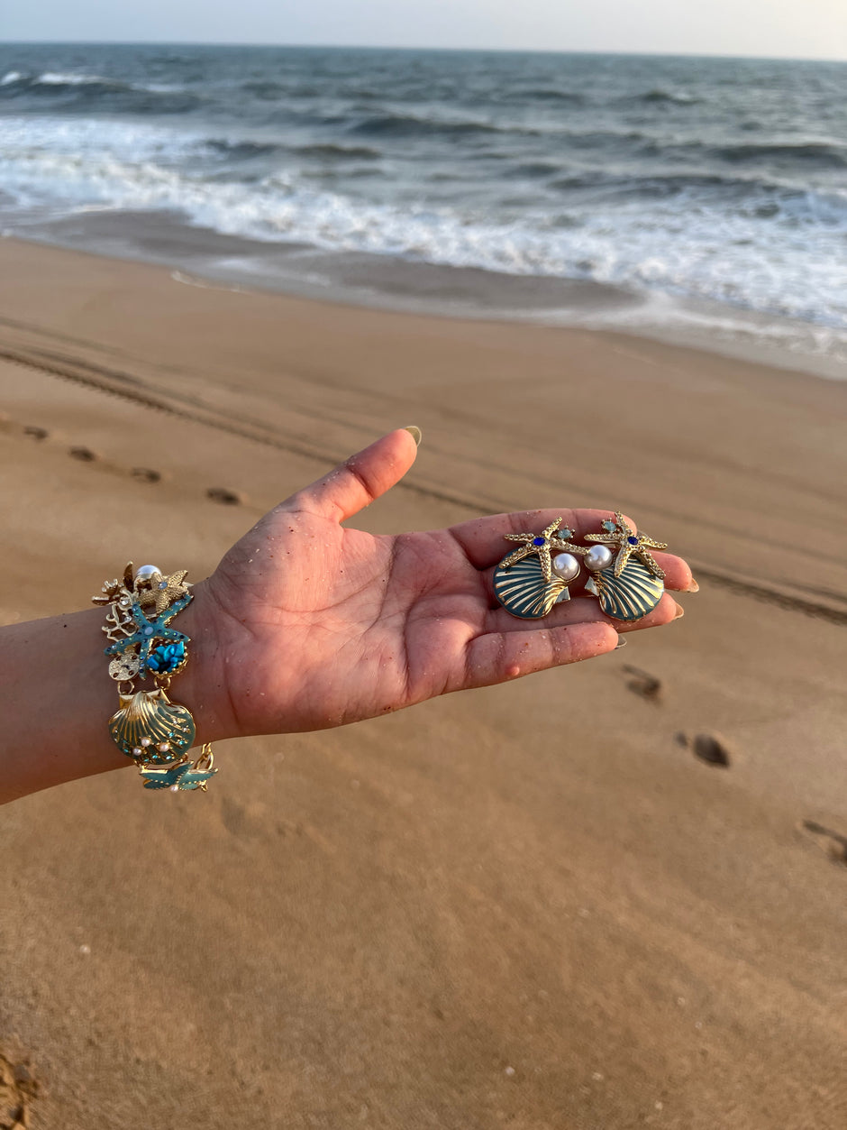 Oceanic Dream Studs – Starfish & Shell Gold Earrings
