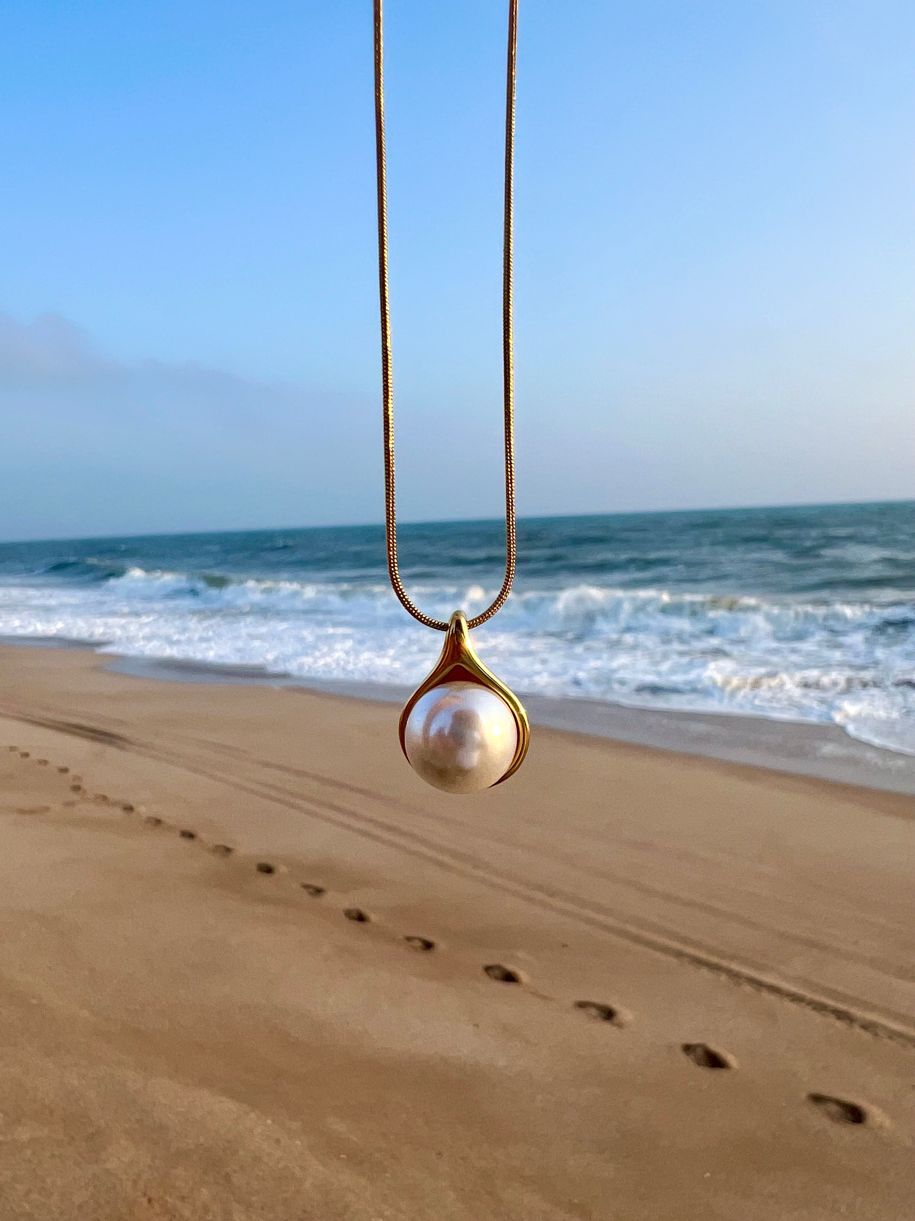 Marea Pearl Chain