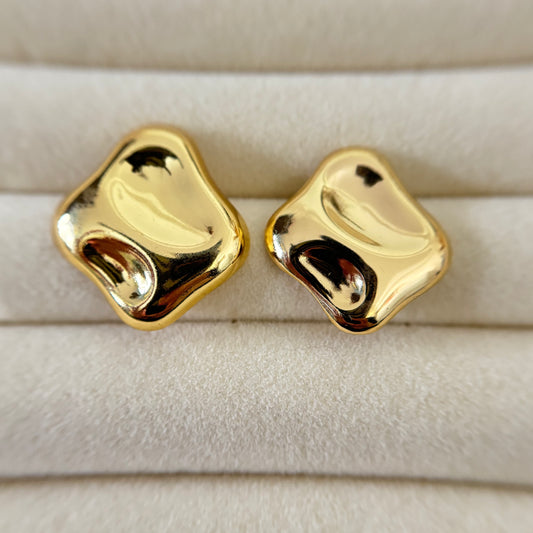 Molten Muse Studs – Glossy Sculpted Gold Earrings